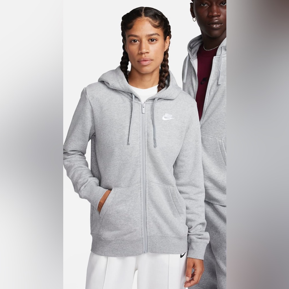 Nike Sportswear Club Fleece
Women's Full-Zip Hoodie